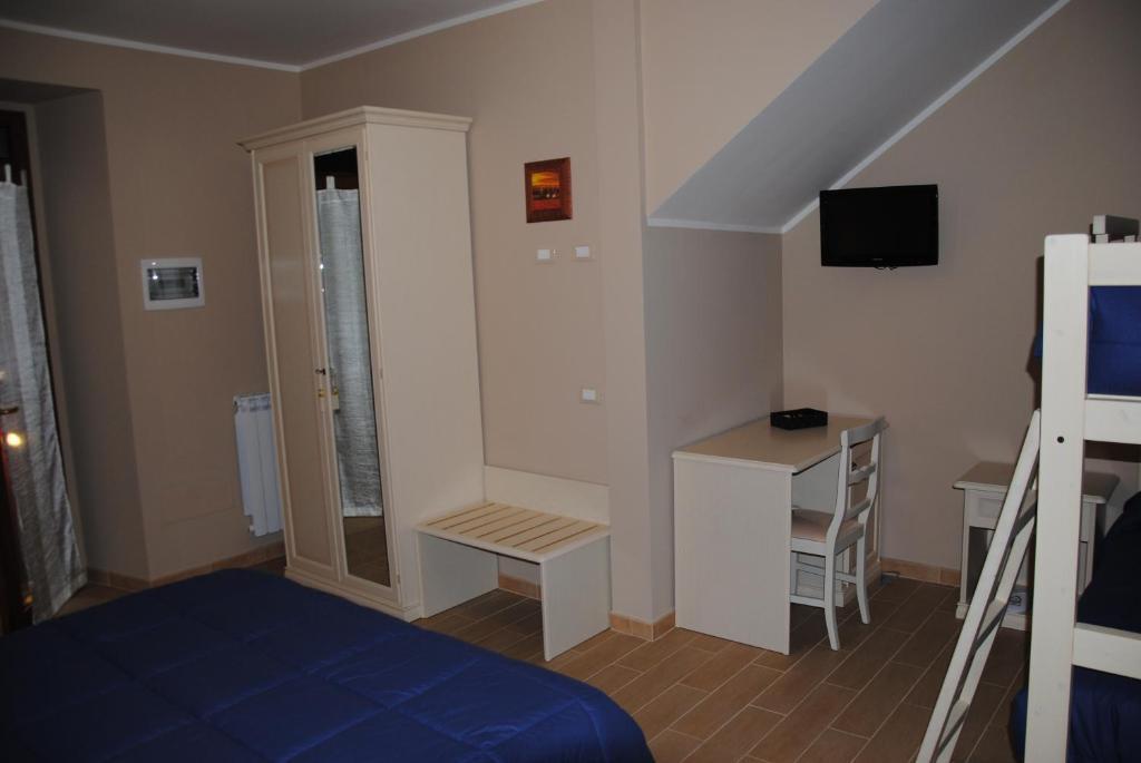 La Chioccia Hotel Valmontone Szoba fotó