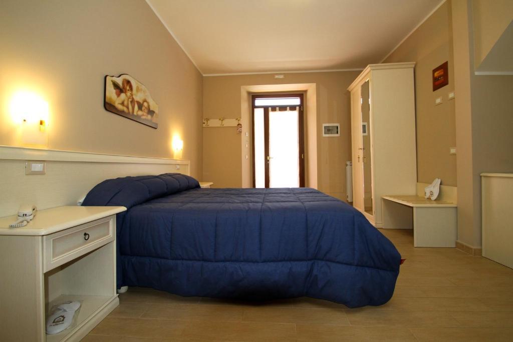 La Chioccia Hotel Valmontone Szoba fotó