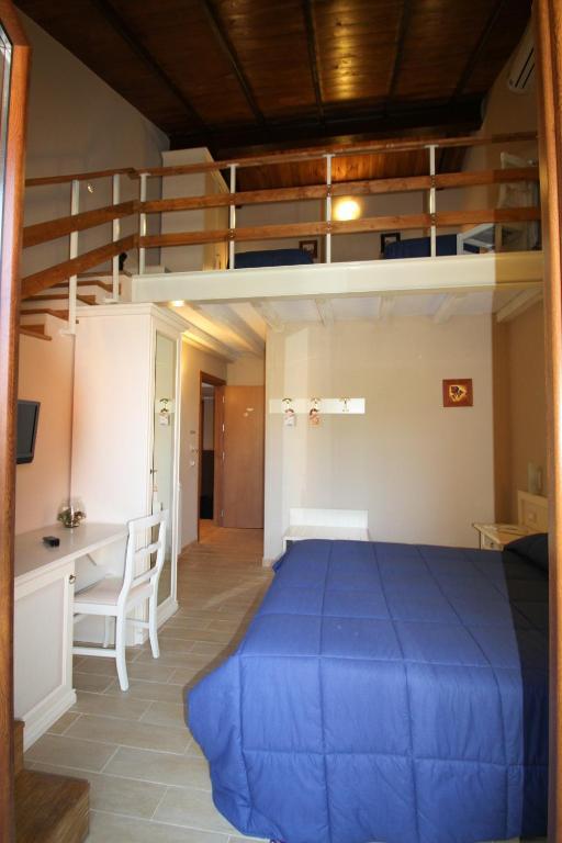 La Chioccia Hotel Valmontone Szoba fotó