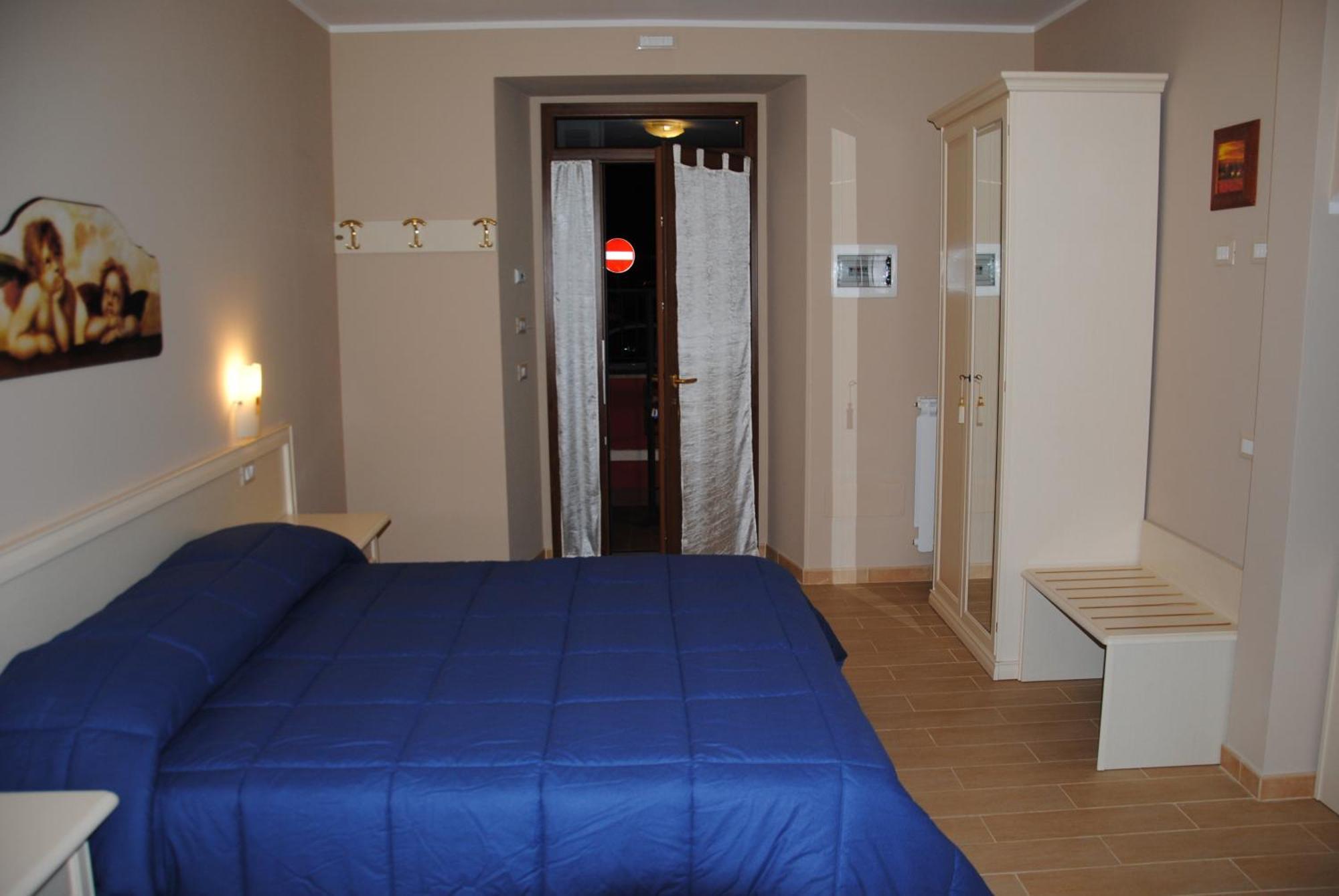La Chioccia Hotel Valmontone Kültér fotó