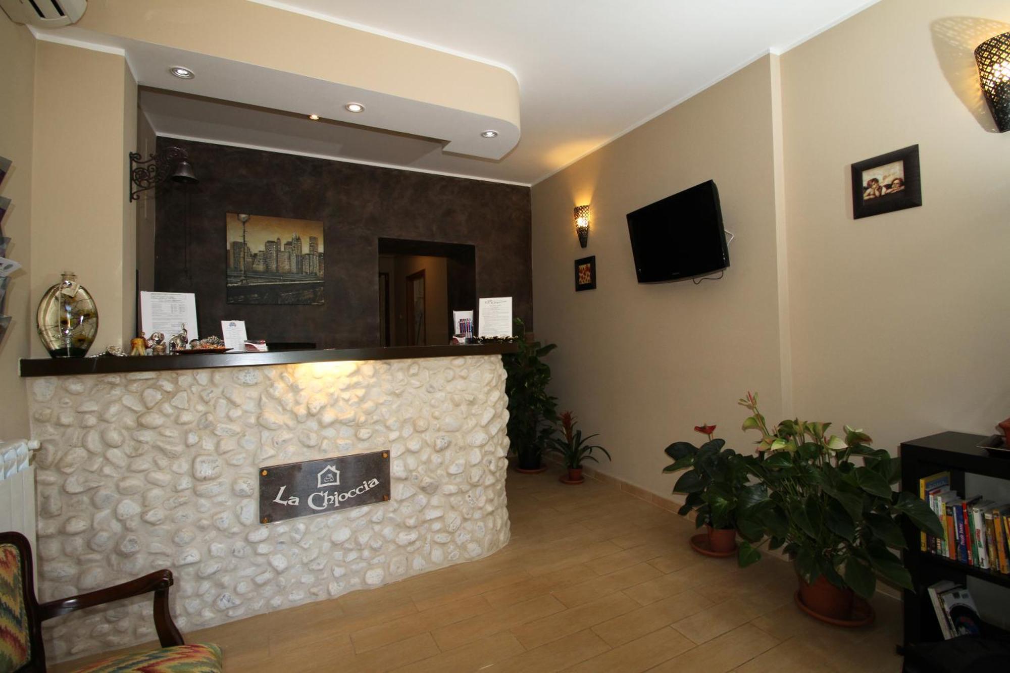 La Chioccia Hotel Valmontone Kültér fotó